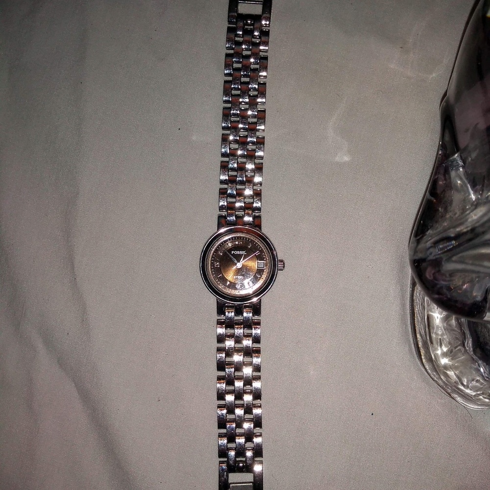 Fossil Watch - Picture 2 of 6